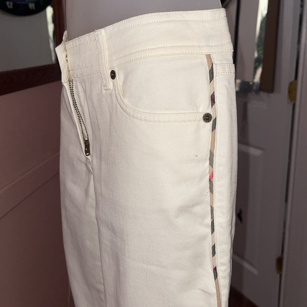 BURBERRY London White HighRise Denim Bootcut Jeans
